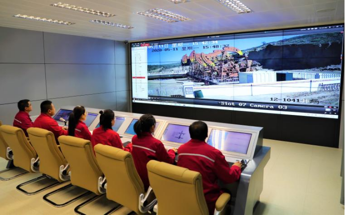 ��������������